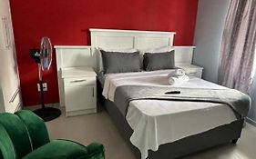 Malaika Guest House
